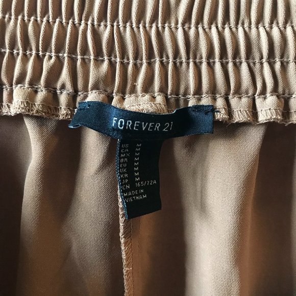 Forever21 Shorts - Picture 3 of 4